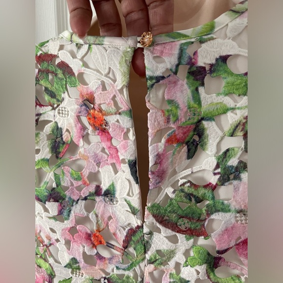 Uttam Boutique Floral print lace mini Dress in Small - Picture 7 of 14